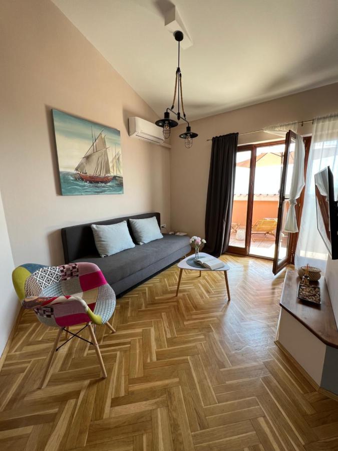 Apartman Maroon Lovran Luaran gambar
